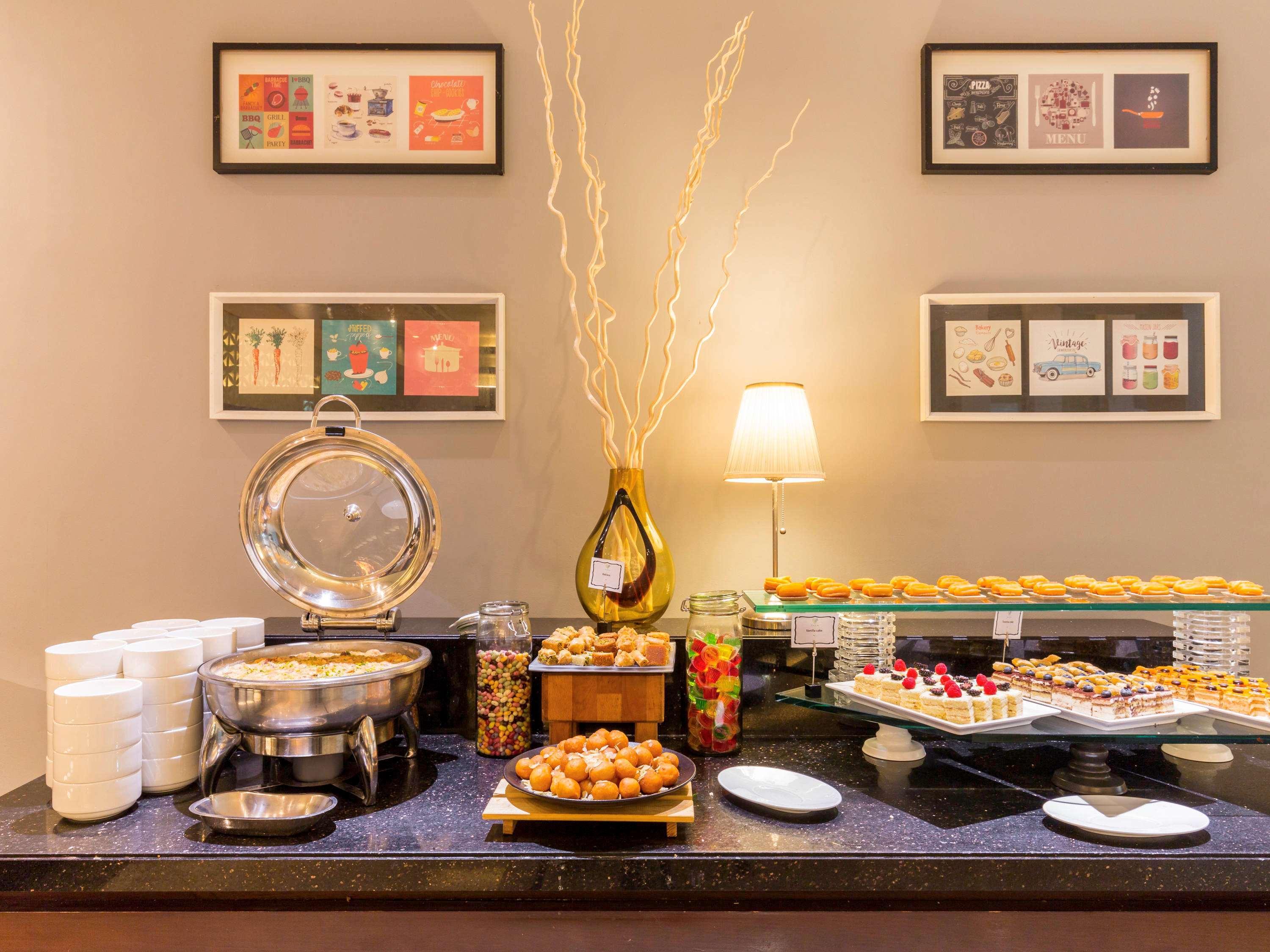 Отель Novotel Deira Creekside 4*